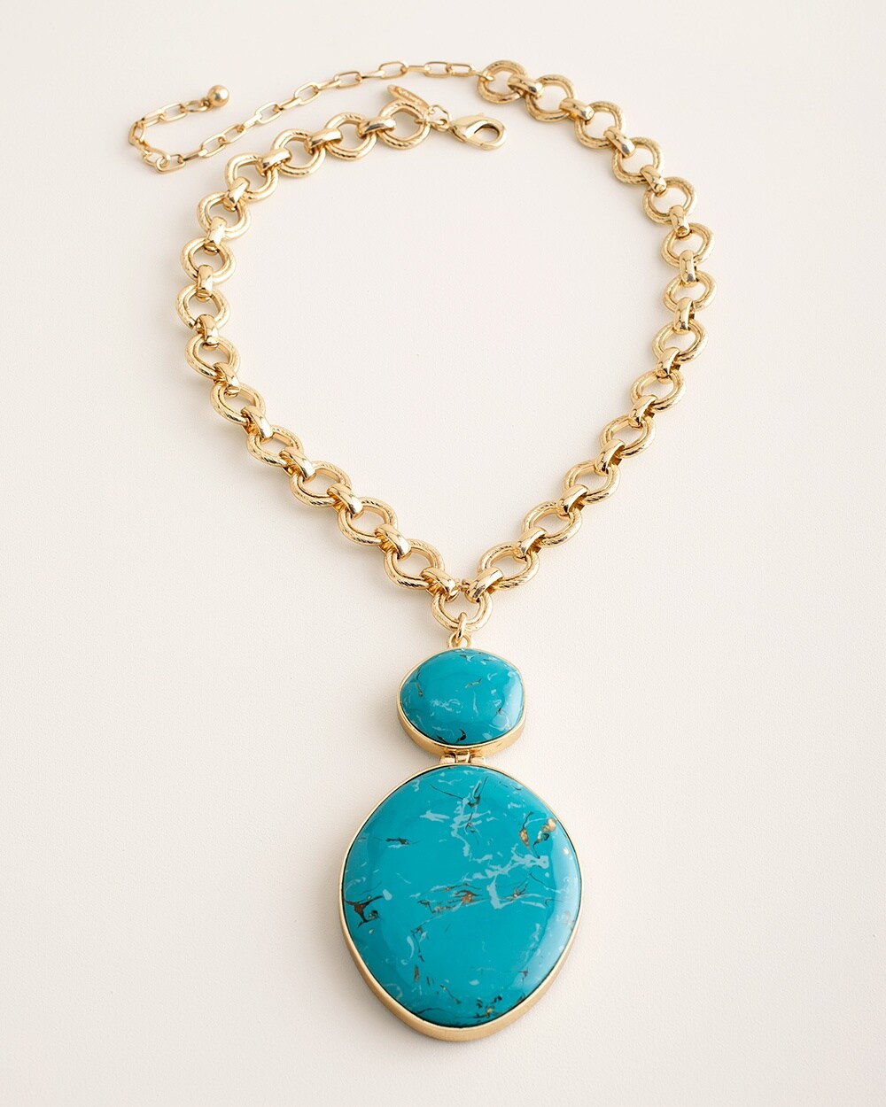 Short Turquoise Pendant Necklace