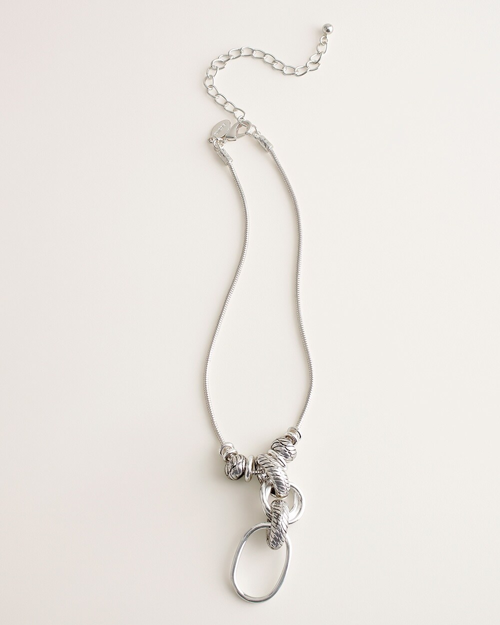 Short Silvertone Chainlink Pendant Necklace