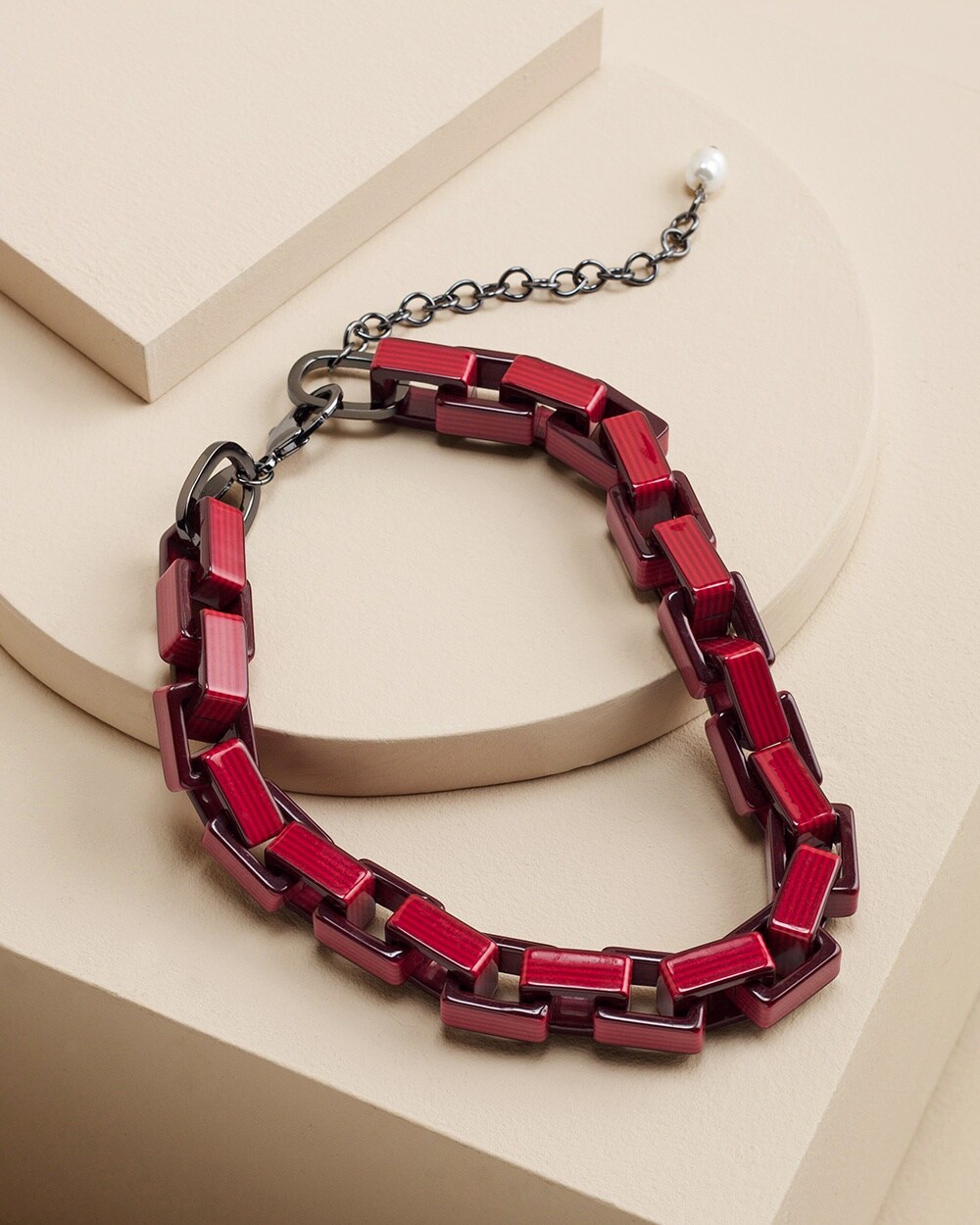 Red Single Strand Link Necklace