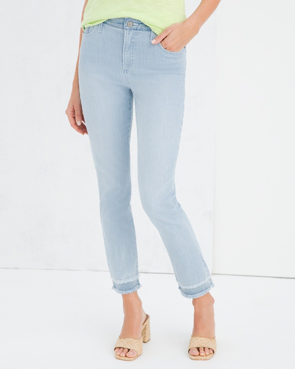 So Slimming Girlfriend Frayed Ankle Jeans