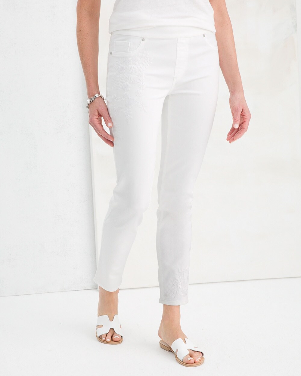 Embroidered Pull-On Ankle Jeggings