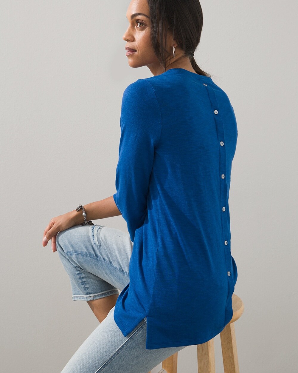 3/4 Sleeve Button Back Seamed Tee