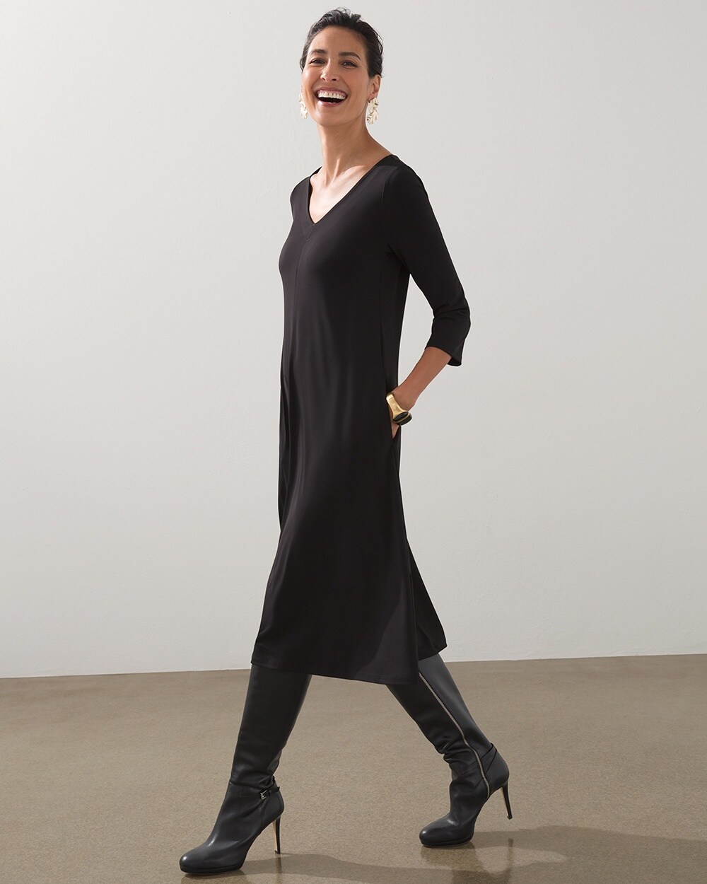 3/4 Sleeve V-neck Midi Dress video preview image, click to start video