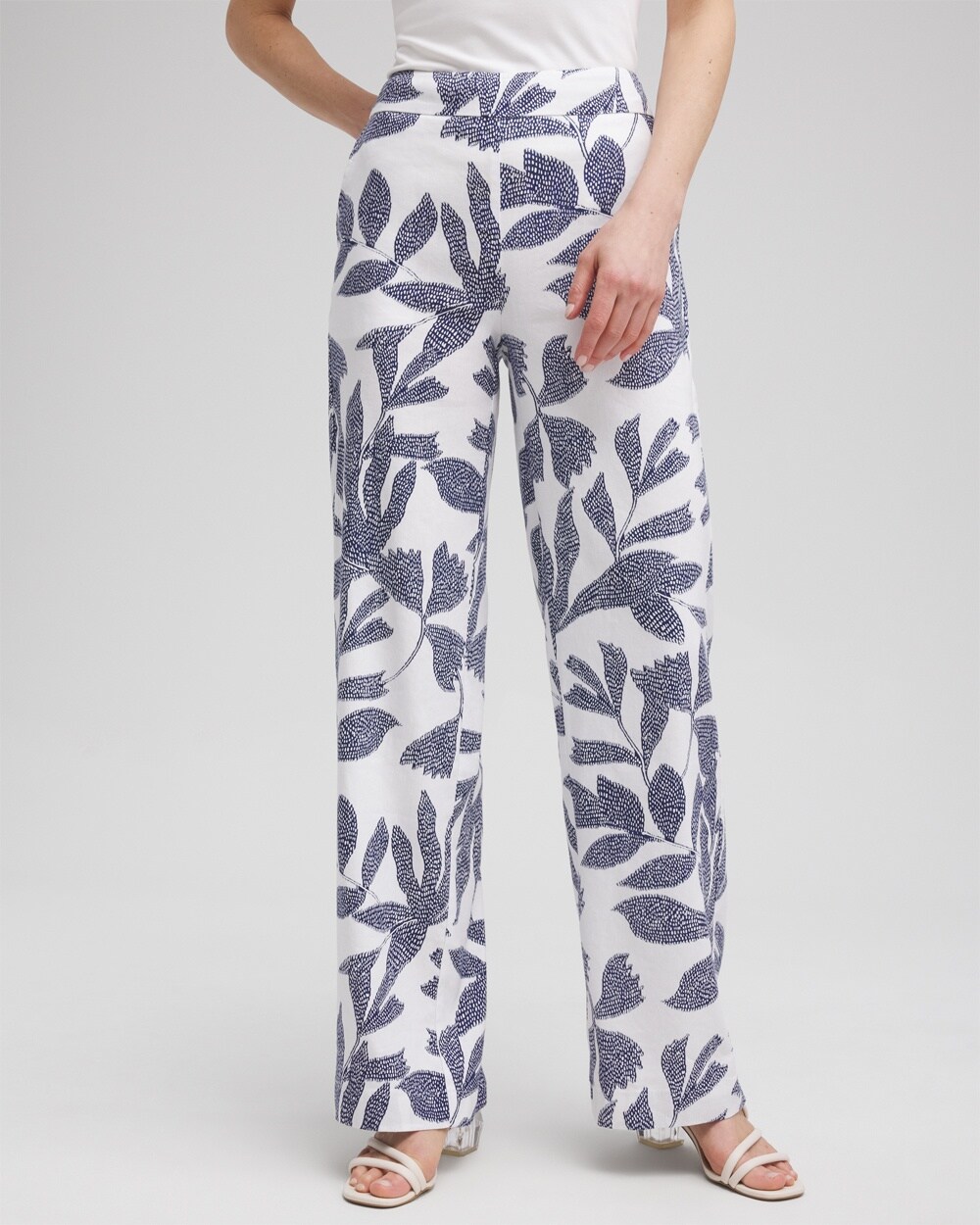 Chico's Linen Blend Leaf Print Pants In White Size 8 |  In Alabaster/evening Eclipse