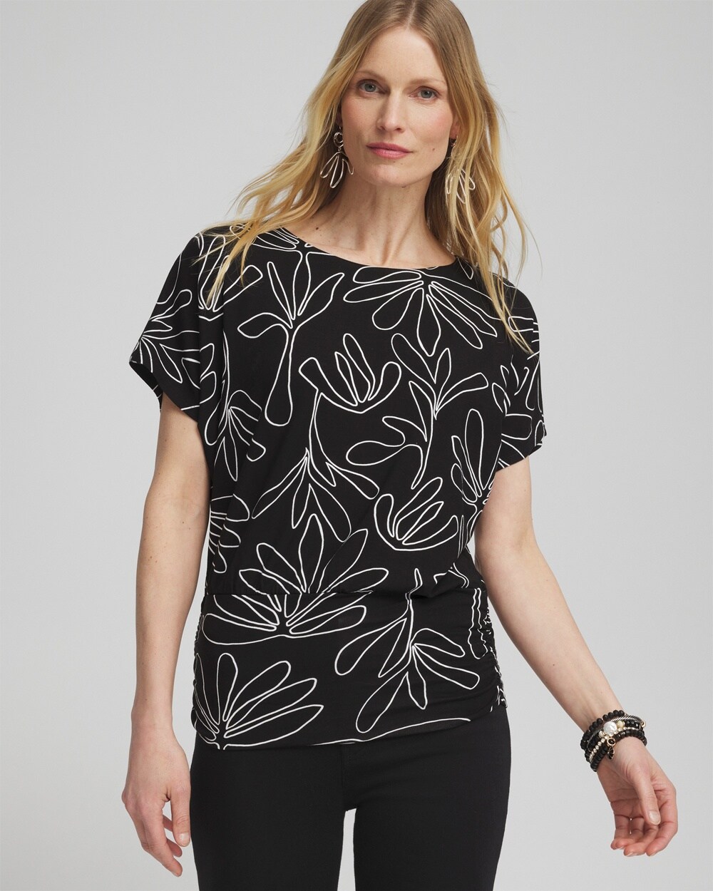Chico's Touch Of Cool Abstract Ruched Banded Hem Top In Black Size 4/6 |
