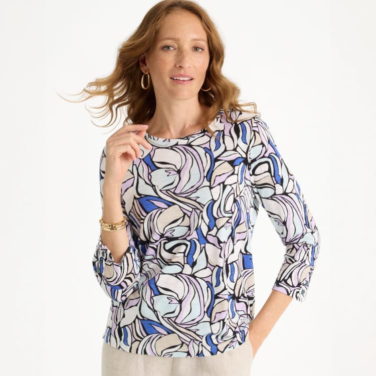 Three quarter sleeve tee