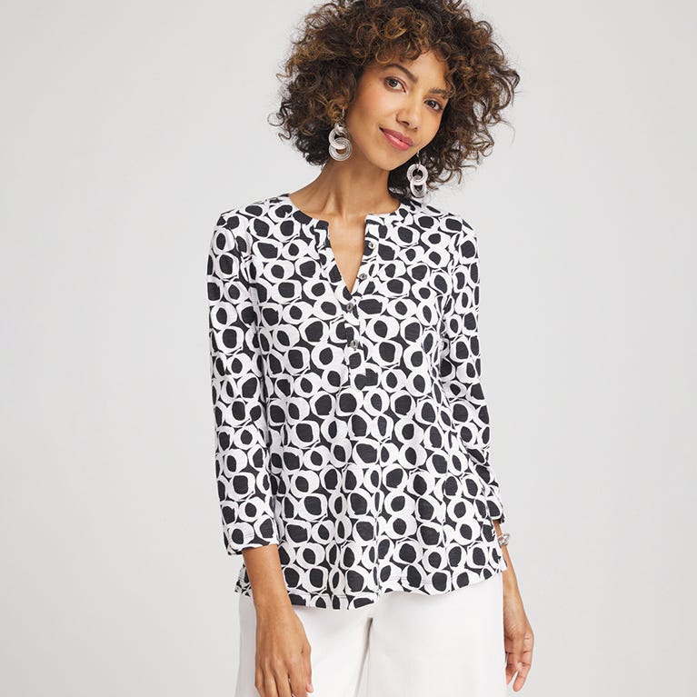 Three quarter sleeve tee