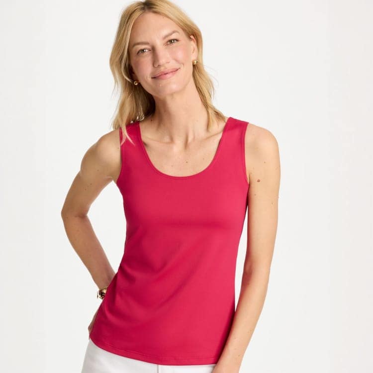 Sleeveless tee