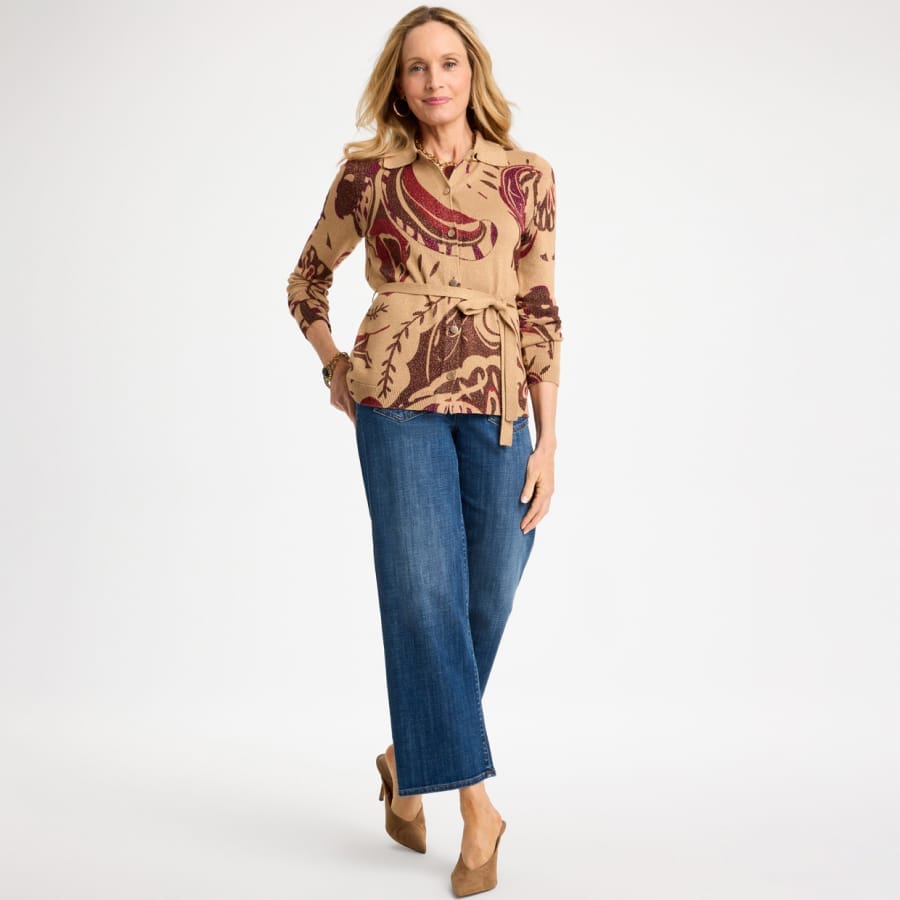 Relaxed and wide leg jeans
