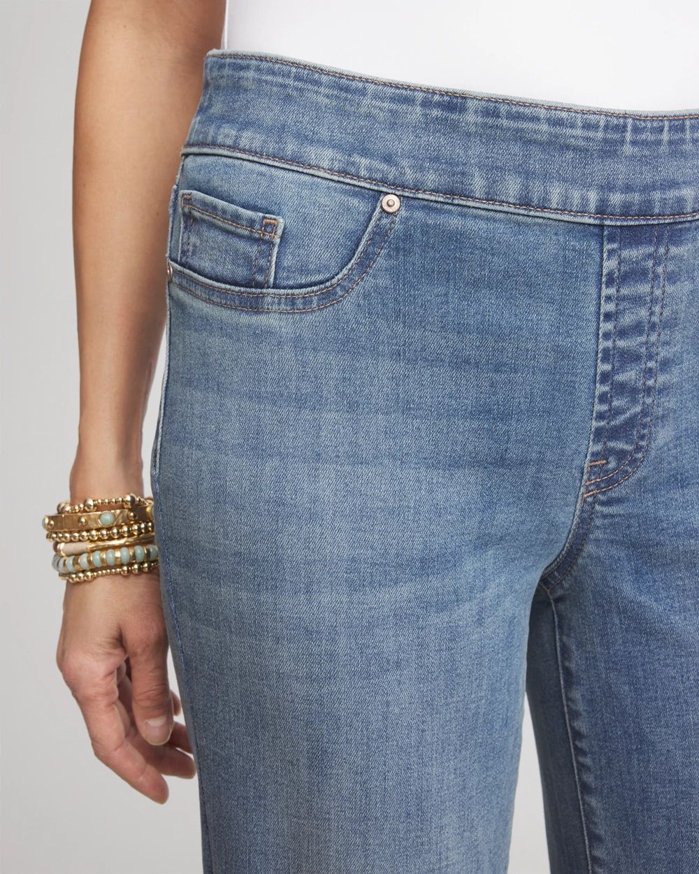 Pull-On Straight Cropped Jeans