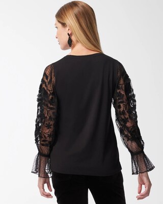 Clip Dot 3D Applique Sleeve Top