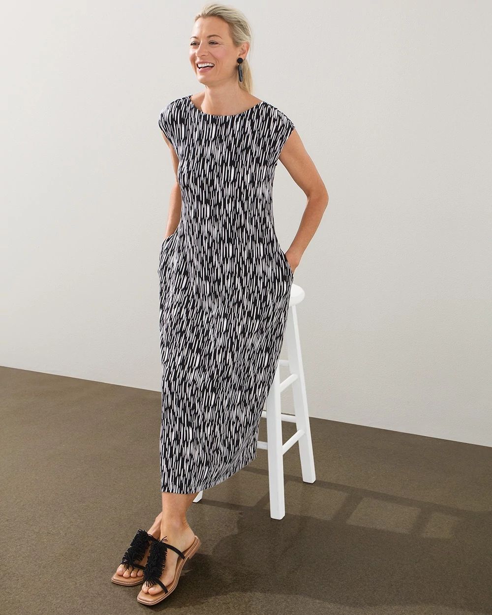 Travelers Classic V-back Maxi Dress