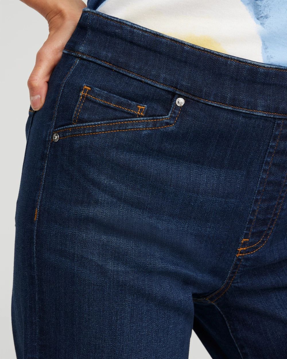 Pull-On Wide Leg Cropped Jeans click to view larger image.