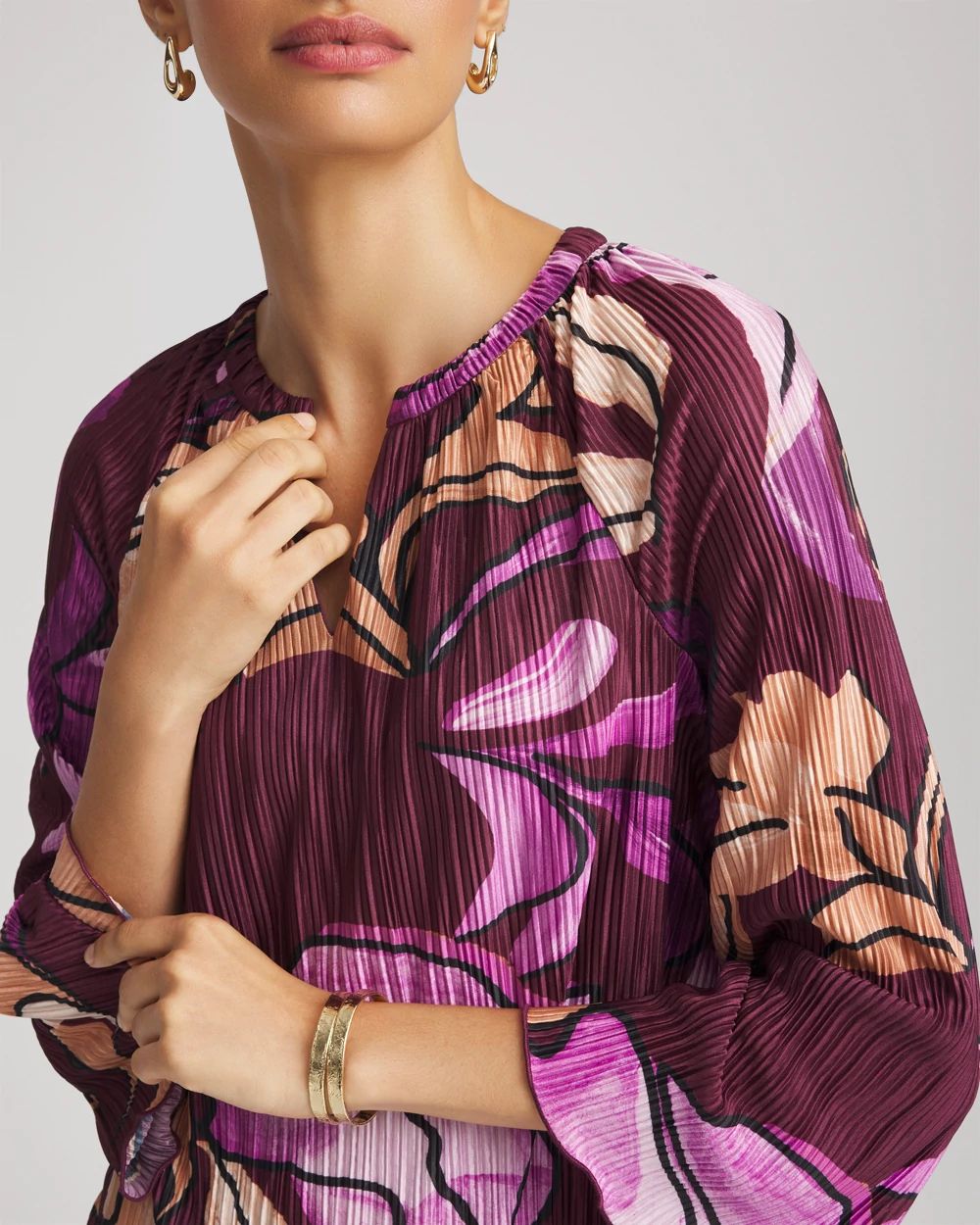 Printed Pleated V-Neck Tee