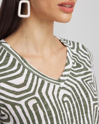Abstract V-neck 3/4 Sleeve Tee