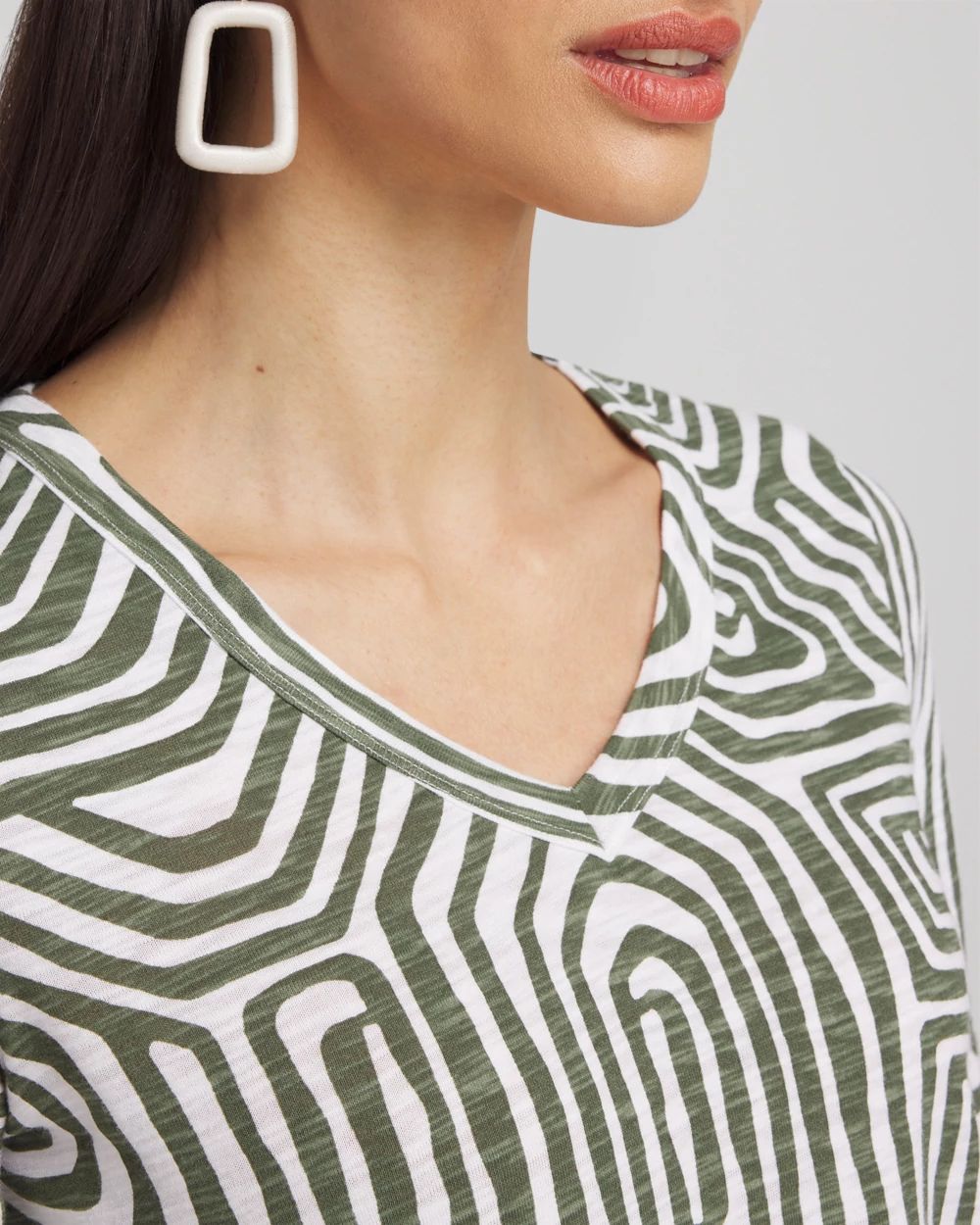 Abstract V-neck 3/4 Sleeve Tee