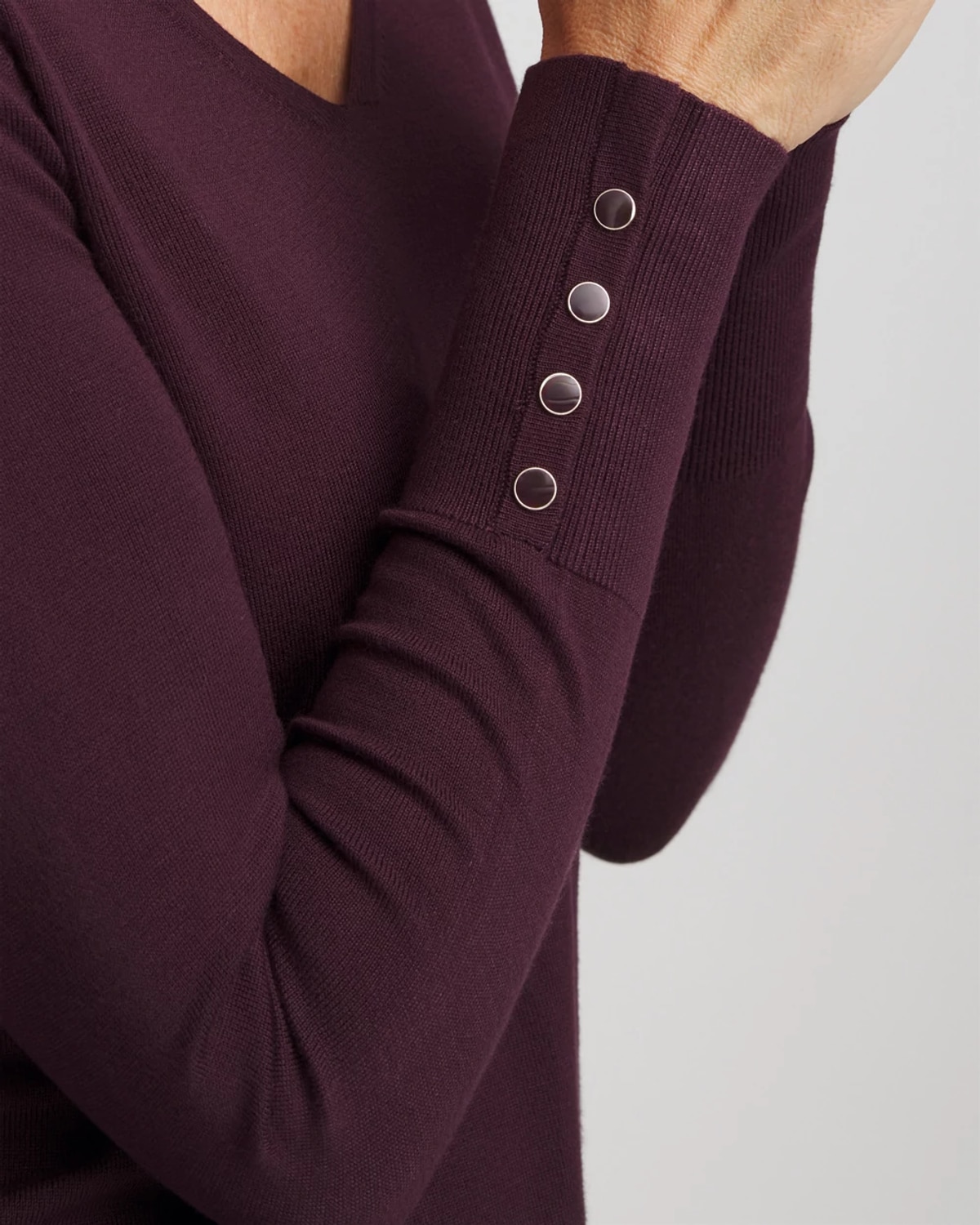 Chico's Ella V-neck Pullover Sweater In Night Bloom In Brown