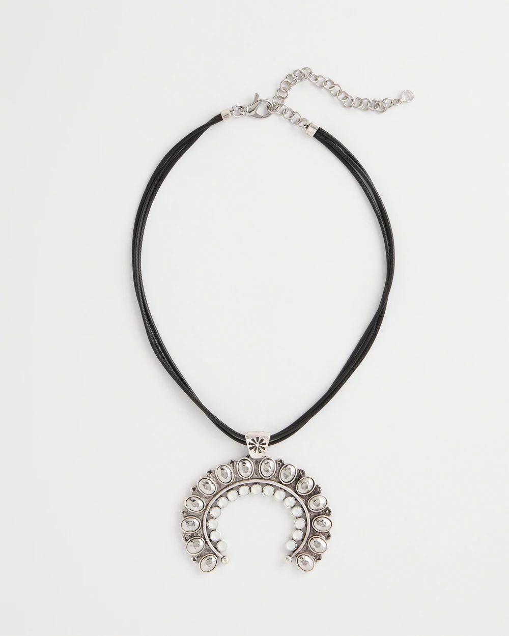 Short Horseshoe Pendant Necklace