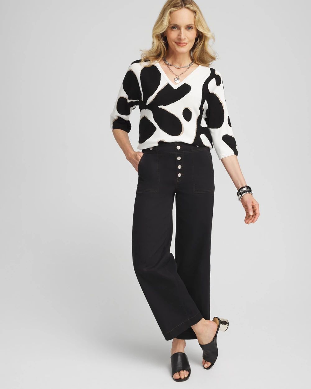 Faux Button Pull-on Cropped Jeans