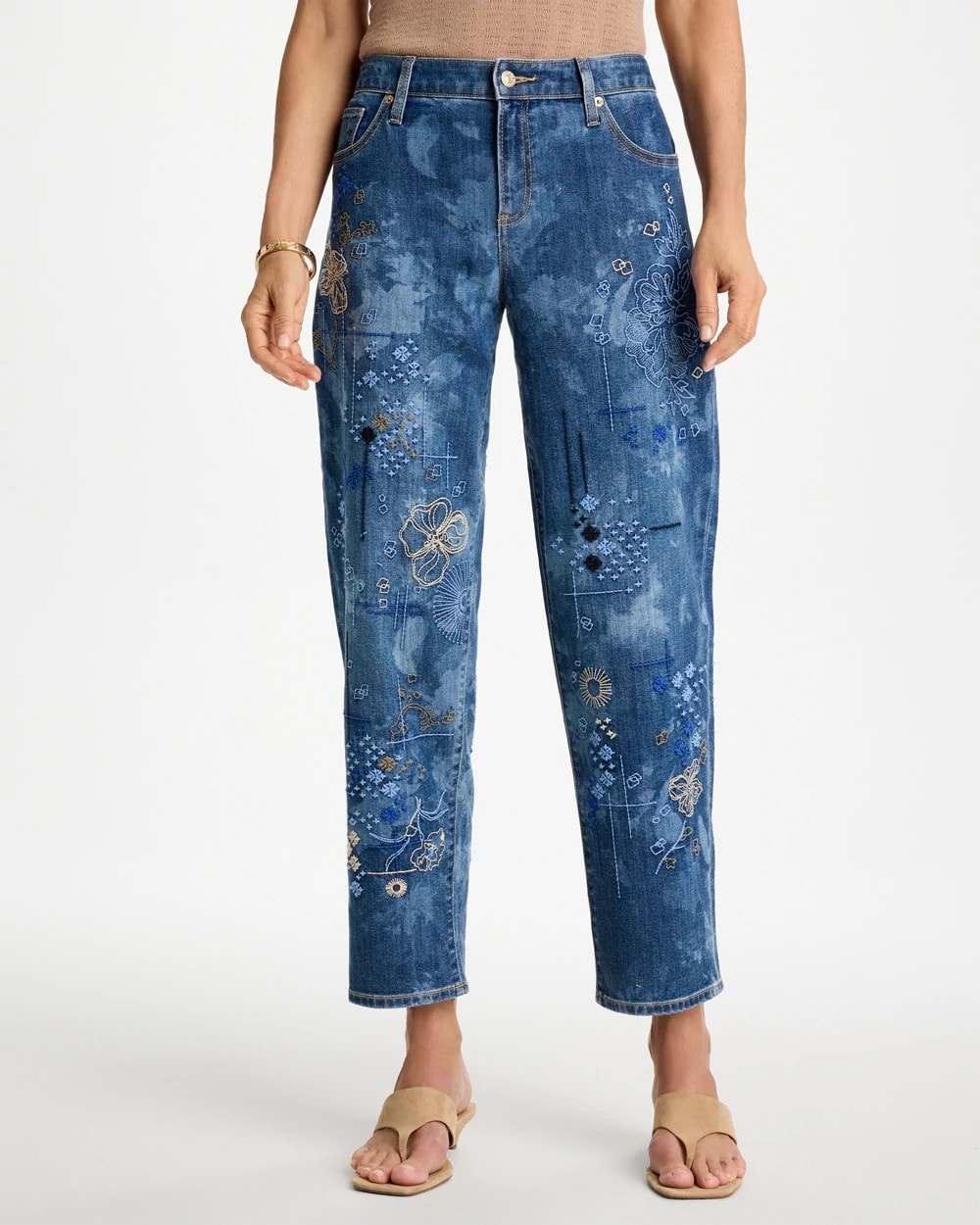 Relaxed Embroidered Boyfriend Jean
