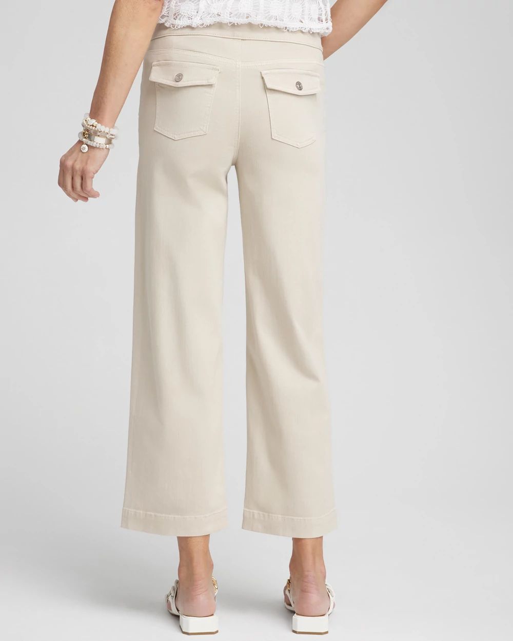 Petite Pull-On Wide Leg Ankle Jeans