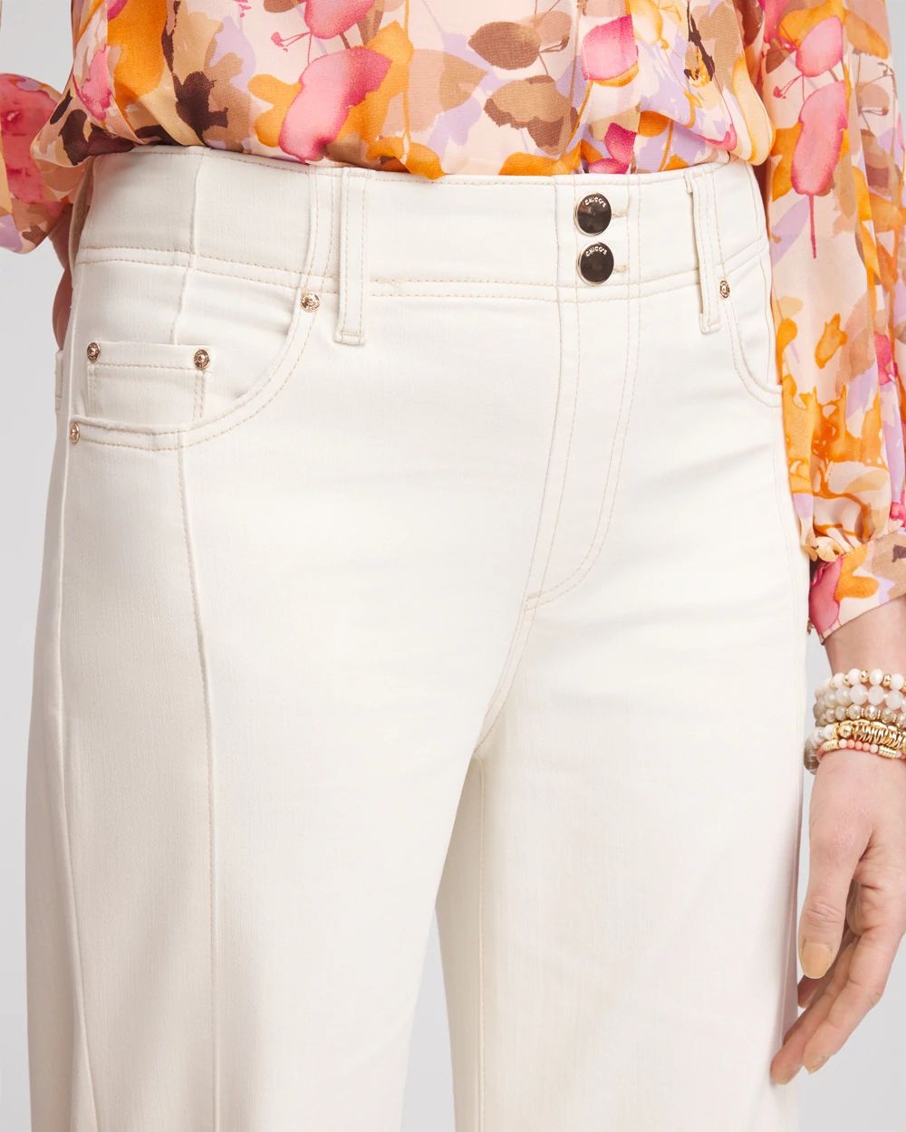 Pull-On Wide-Leg Cropped Jeans