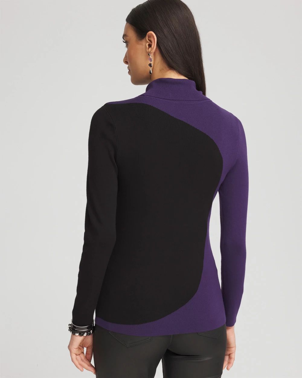 ECOVERO™ Colorblock Turtleneck Sweater