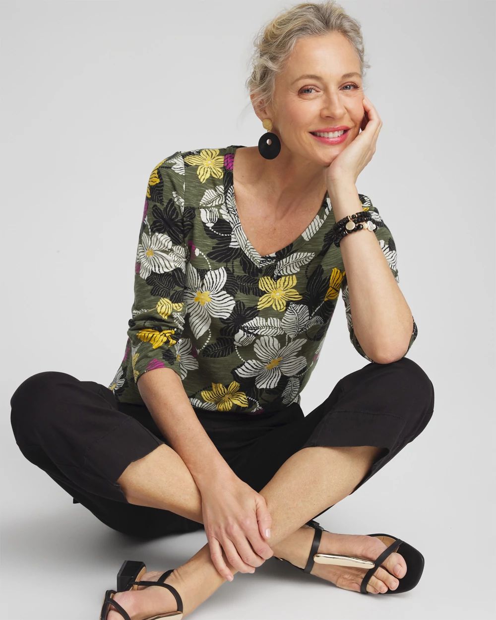 Floral Abstract V-neck 3/4 Sleeve Tee