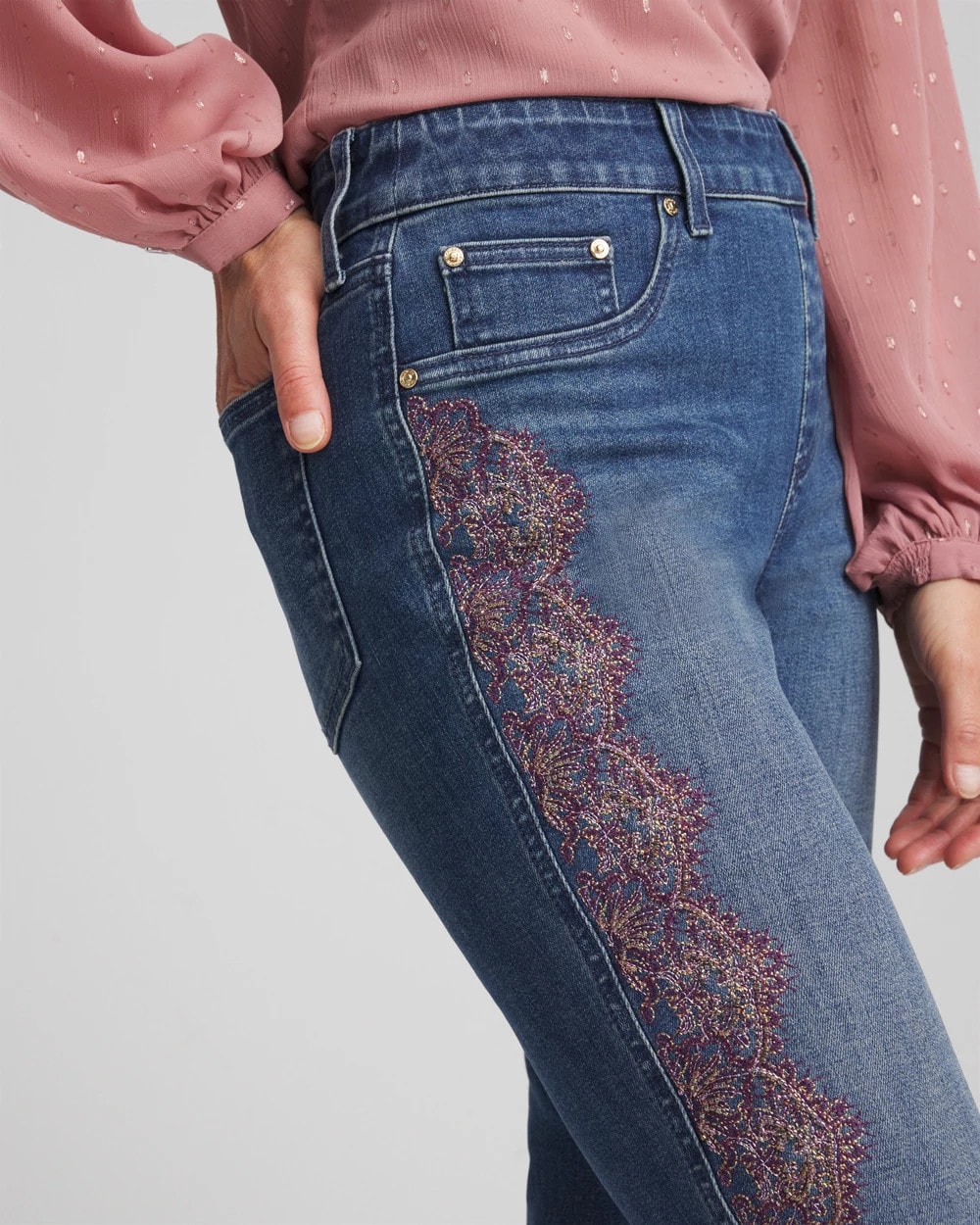 Lace Embroidered Pull-On Straight Jeans