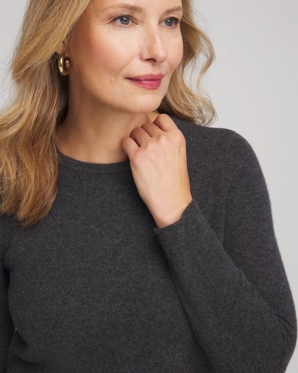 Crewneck Cashmere Pullover Sweater