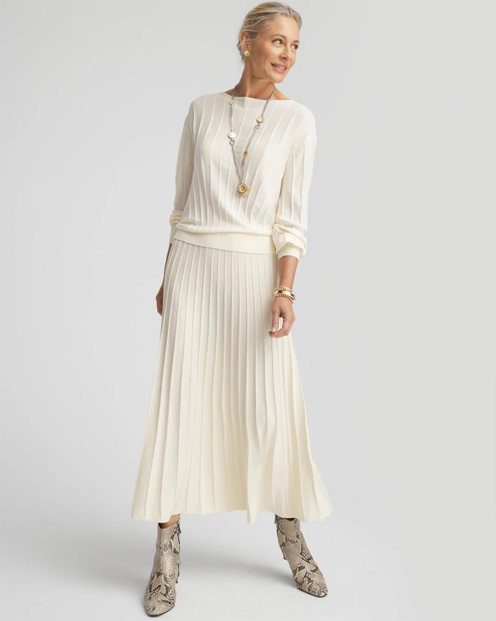 Pleated Knit Skirt