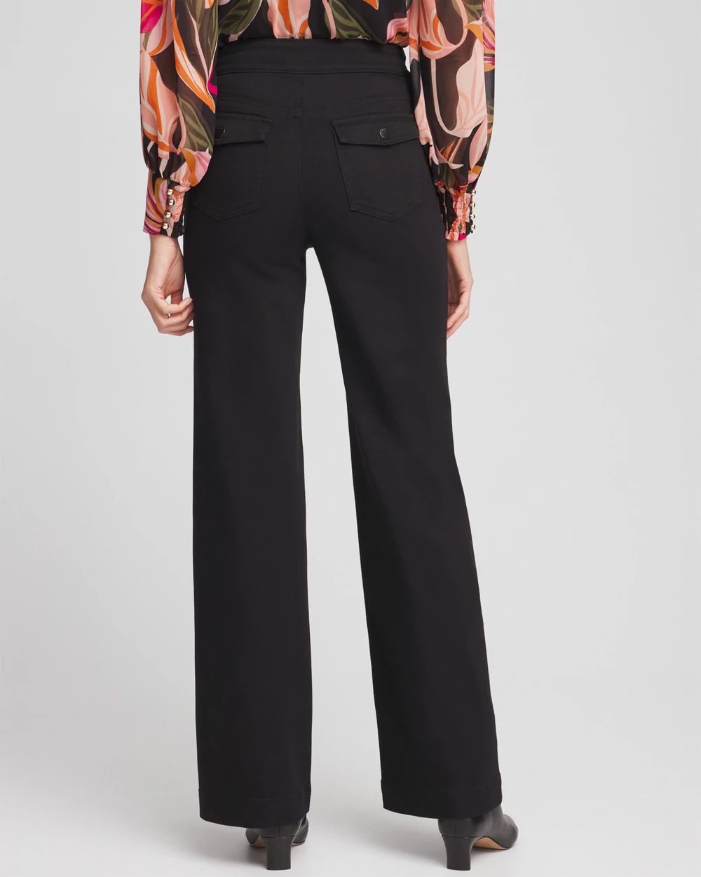 Petite Pull-On Wide Leg Ankle Jeans
