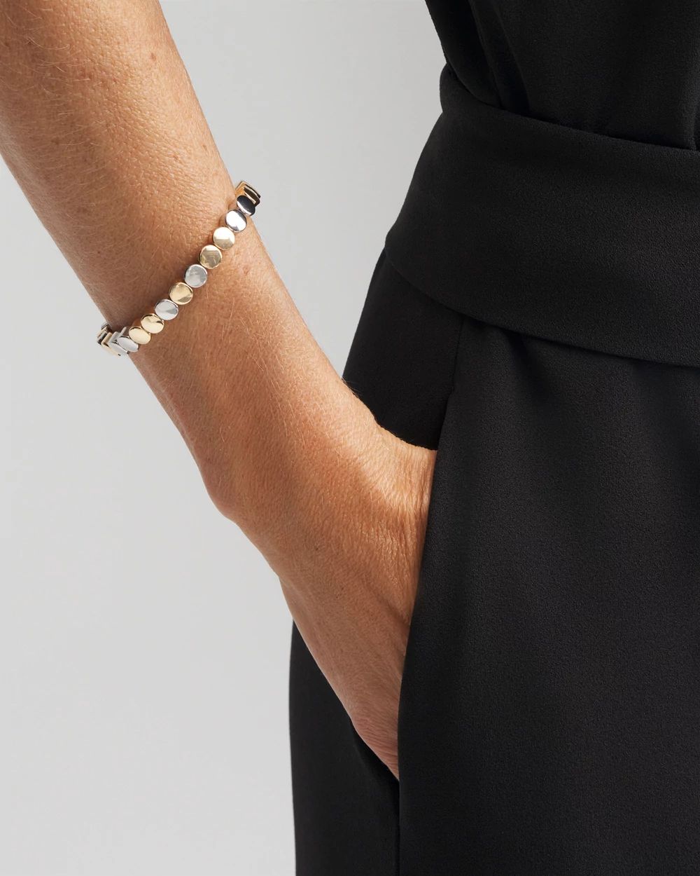 Silvertone Round Stretch Bracelet