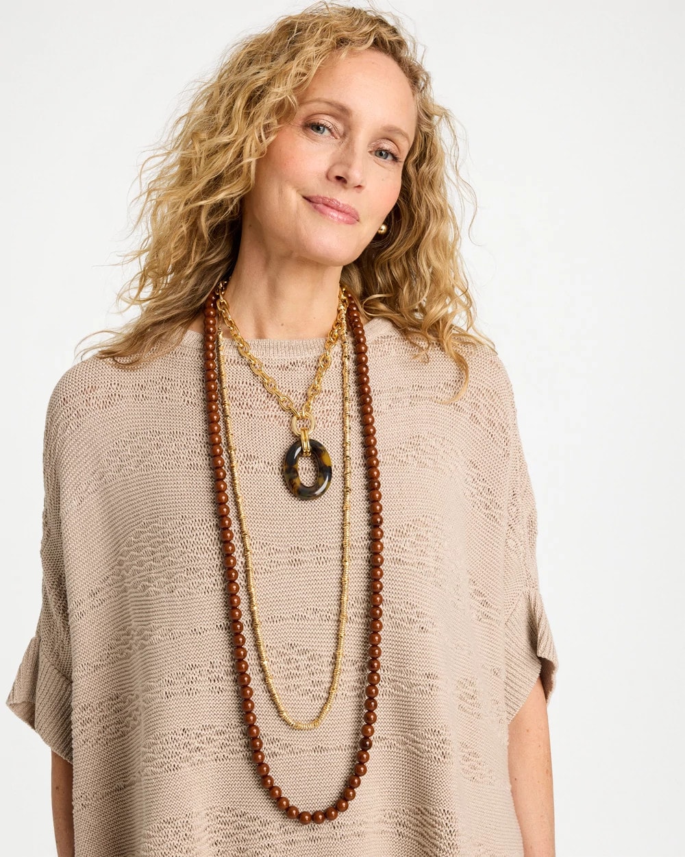 Short Tortoise Pendant Necklace
