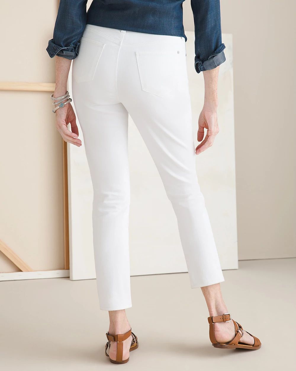 So Slimming No-Stain White Girlfriend Crops