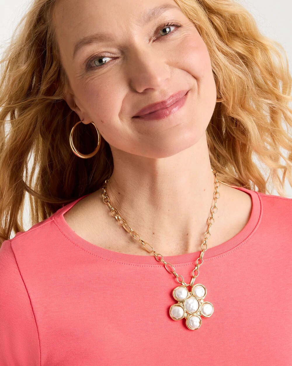 Siren Faux Pearl Pendant Necklace