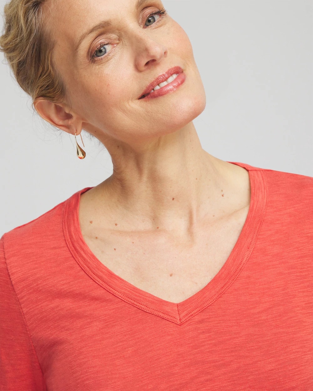 V-neck 3/4 Sleeve Tee