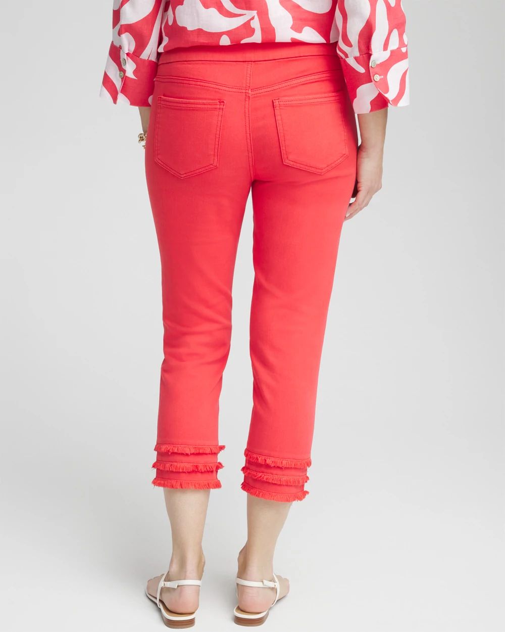 Fray Hem Pull-On Crops