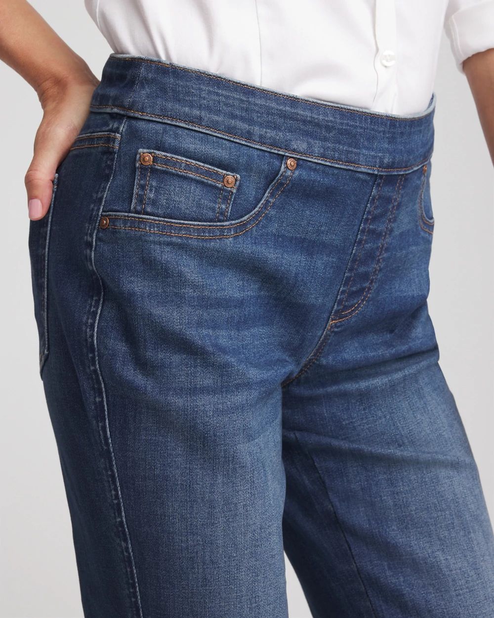 Pull-On Slim Bootcut Jeggings