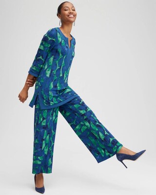 Travelers Half Moon Print Cropped Pants