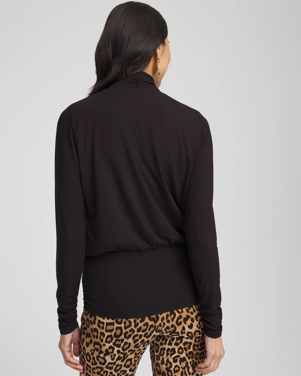 Micke Neck Banded Hem Top