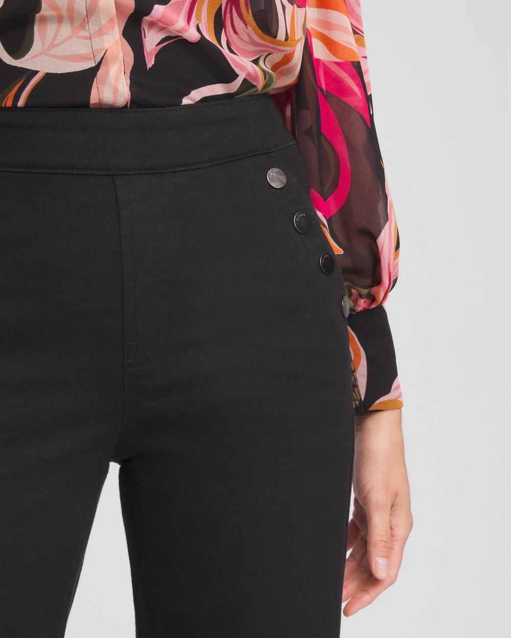 Petite Pull-On Wide Leg Ankle Jeans