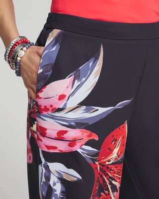 Floral Print Soft Cropped Pants click to view larger image.