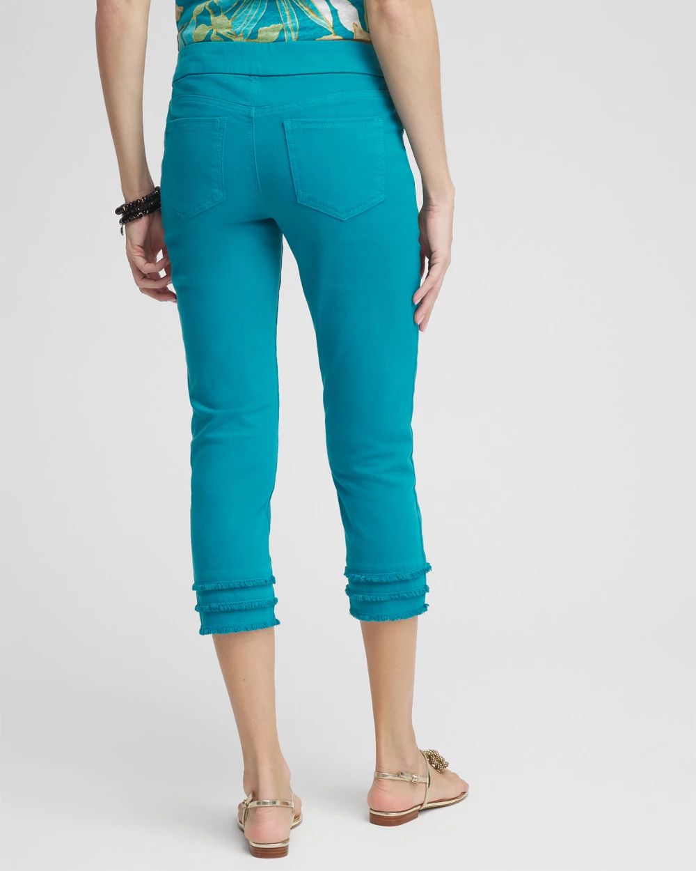 Fray Hem Pull-On Crops click to view larger image.