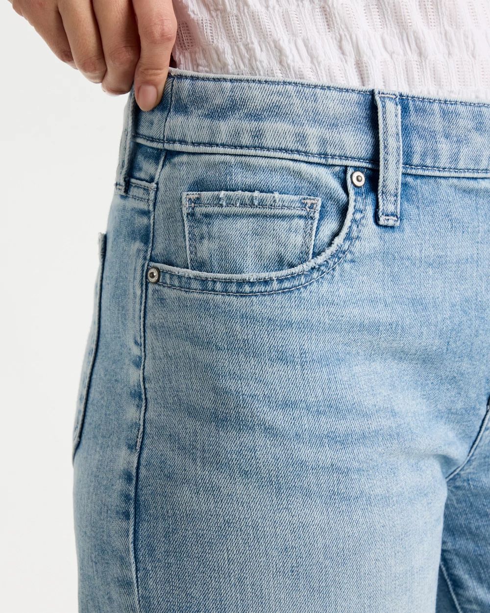 Relaxed Boyfriend Rolled Hem Jean click to view larger image.