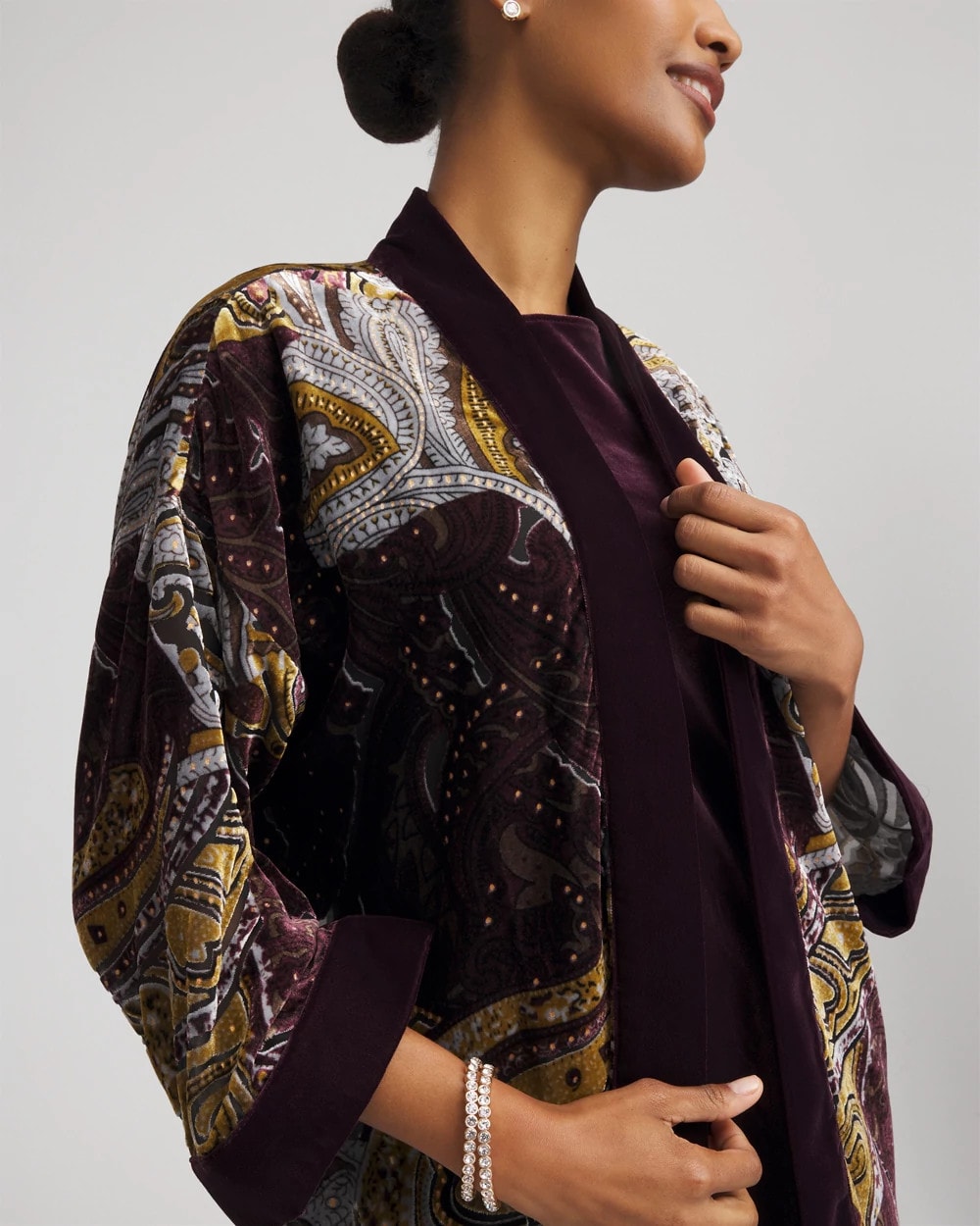 Travelers™ Collection Velvet Burnout Kimono