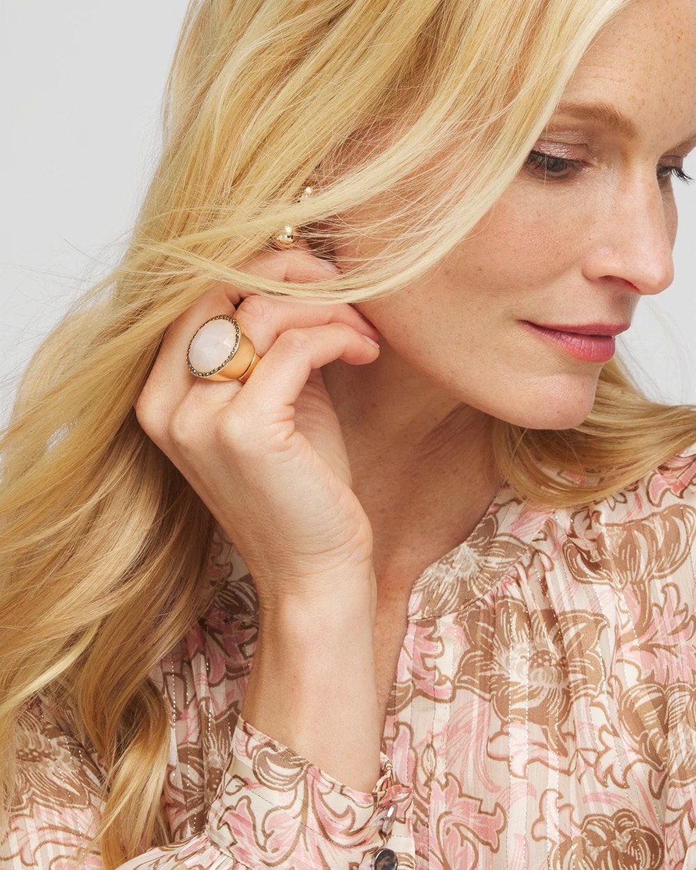 Pink Resin Stone Ring