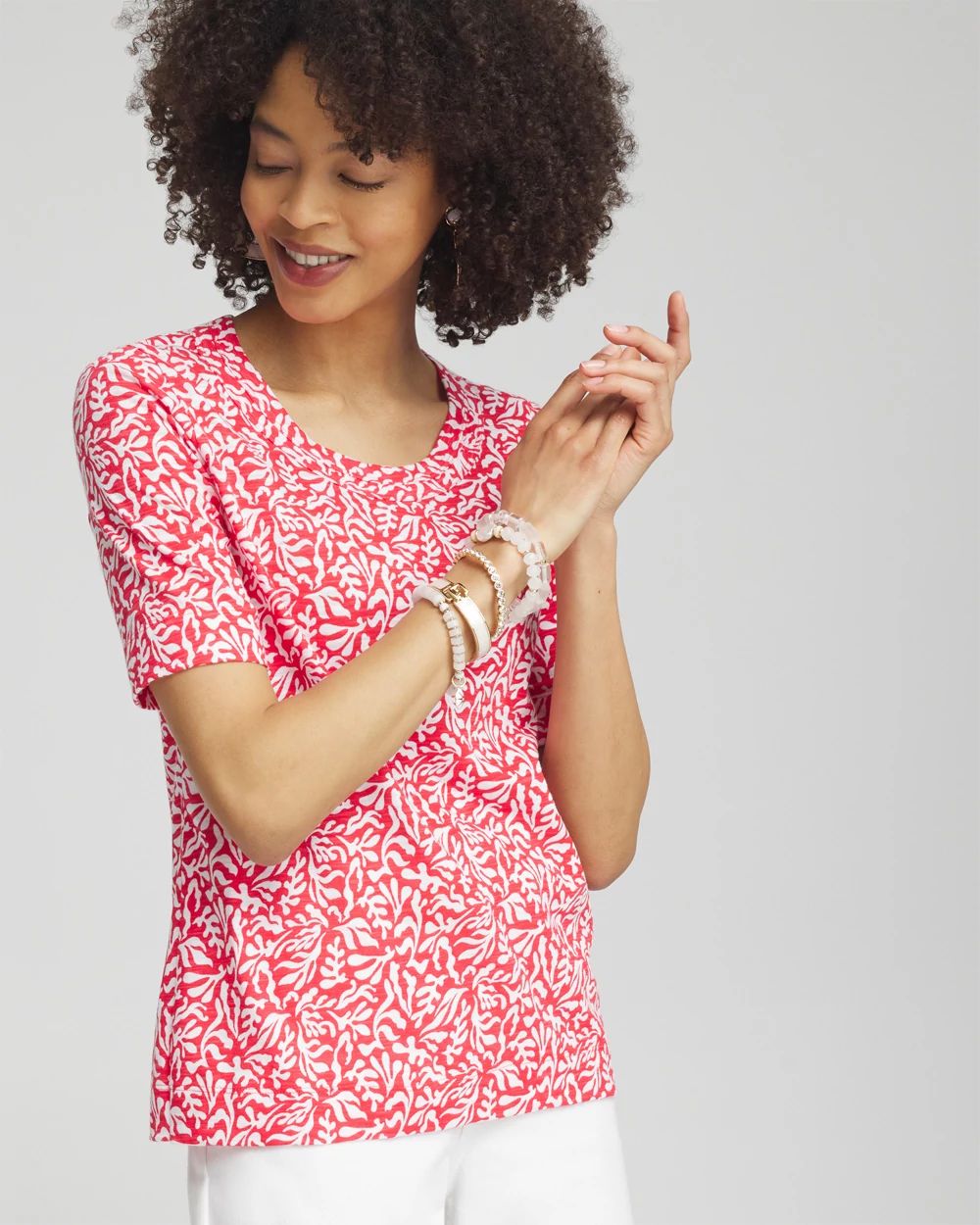 Island Scoop Neck Tee