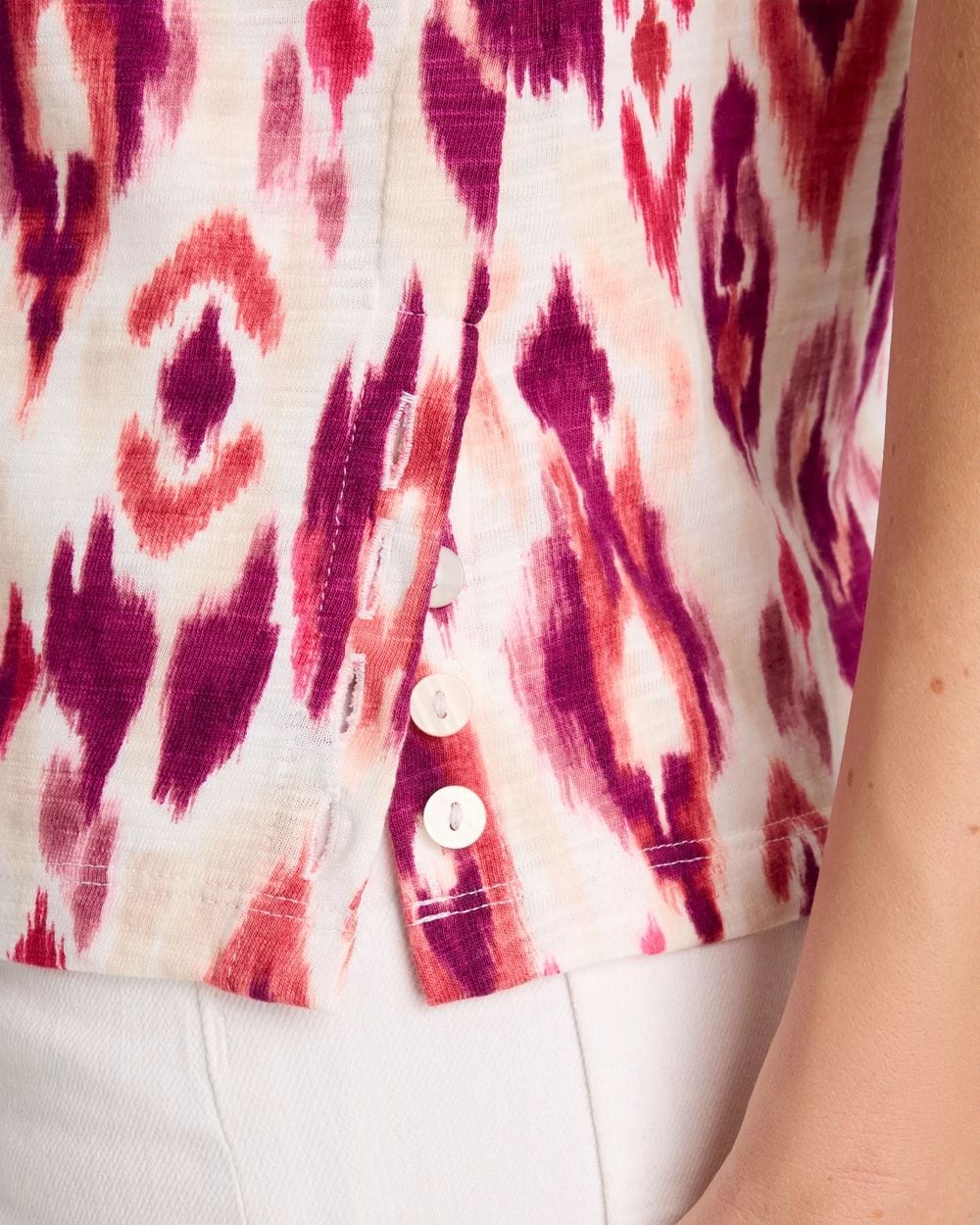 Printed Pima V-Neck Tee