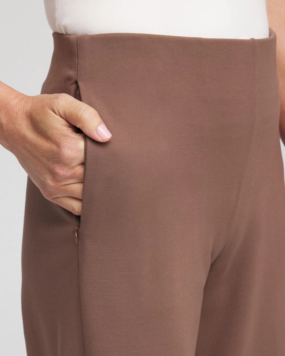 Juliet Slim Wide-Leg Cropped Pants